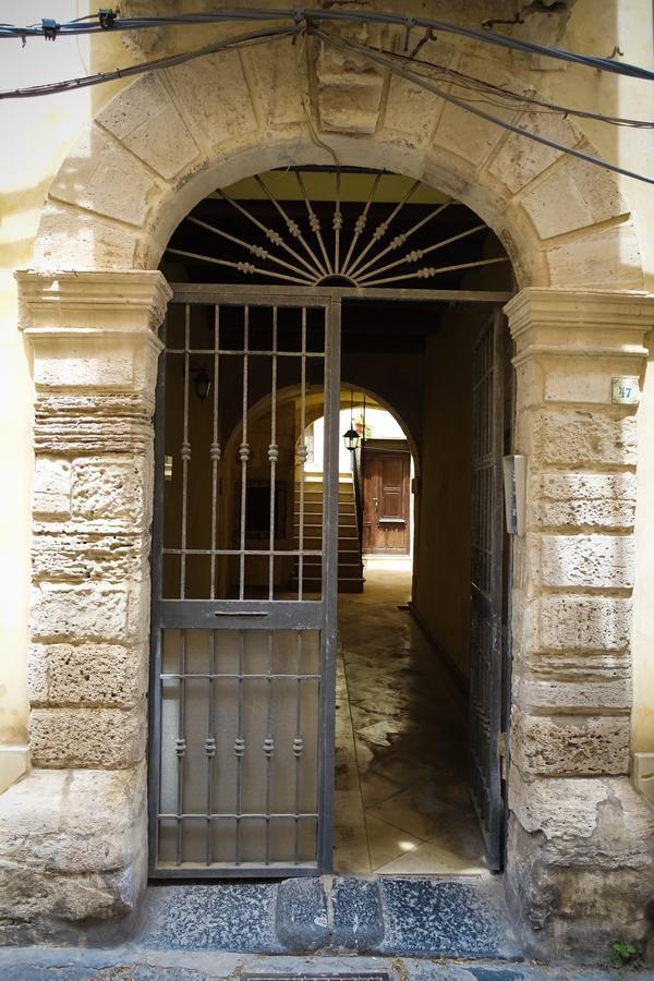 Bb Opera Dei Pupi Bed and Breakfast Συρακούσες Εξωτερικό φωτογραφία